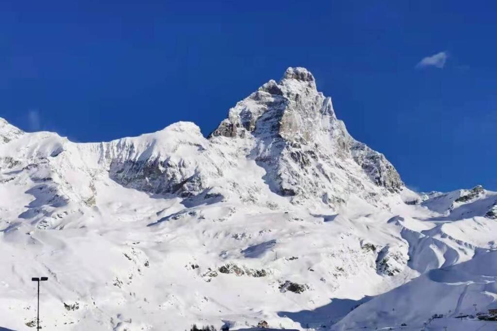 Homey Apartment In The Heart Of Cervinia Брей-Червиния Экстерьер фото